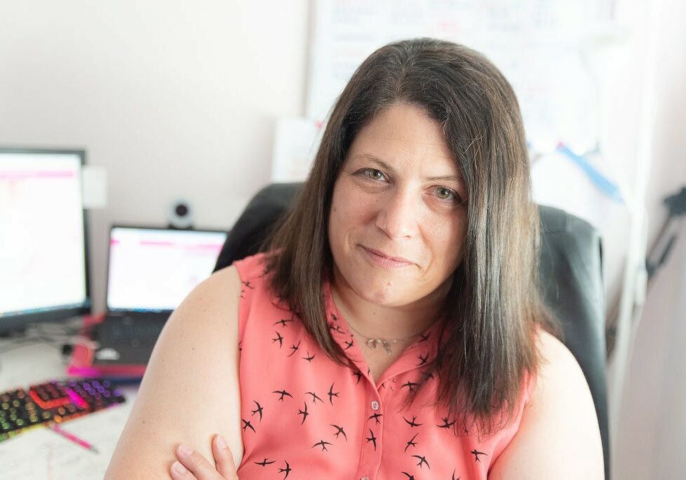 Vikkie - Red and White Media